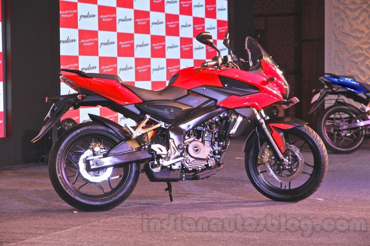 Bajaj Pulsar AS 200 side