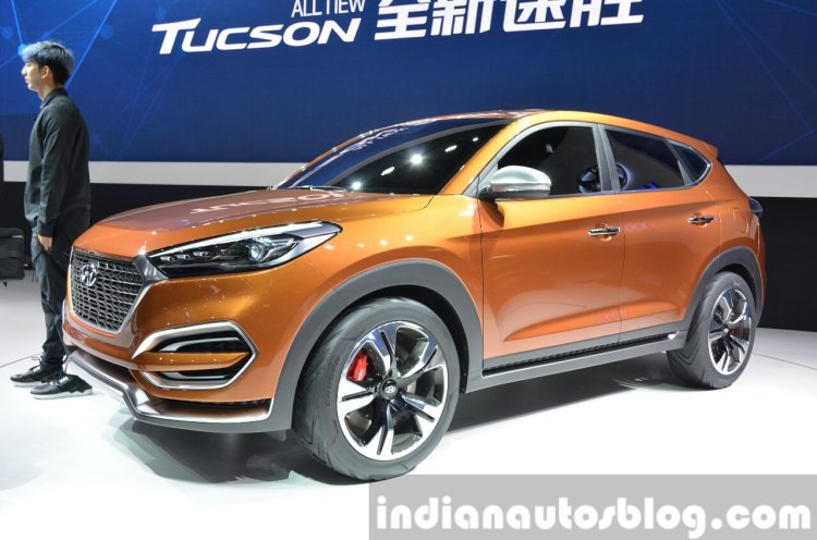 Hyundai Tucson front three quarter at Auto Shanghai 2015