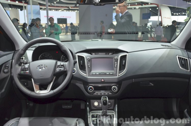 Hyundai ix25 dashboard at Auto Shanghai 2015