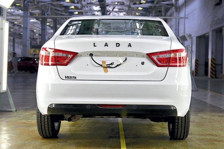 Lada Vesta production model rear fascia