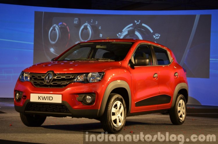 Renault Kwid front three quarters view from India