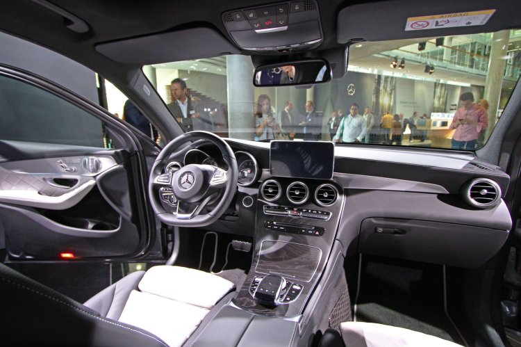 Mercedes GLC interior live images