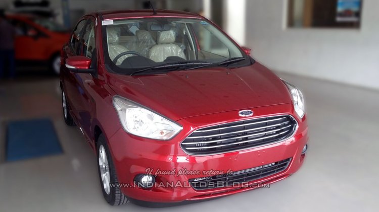 2015 Ford Figo Aspire front quarter spotted in dealership for first time