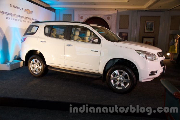 2016 Chevrolet Trailblazer side unveiled in Delhi