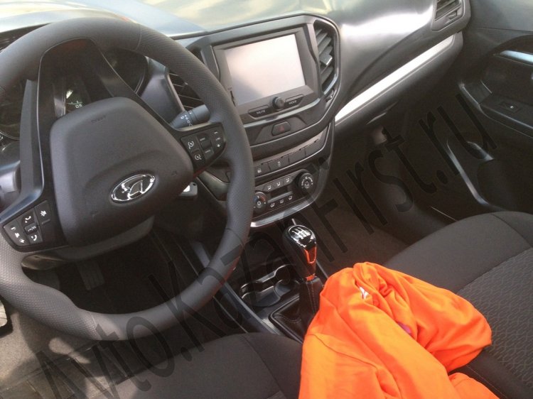 2016 Lada Vesta interior spotted with a touchscreen system