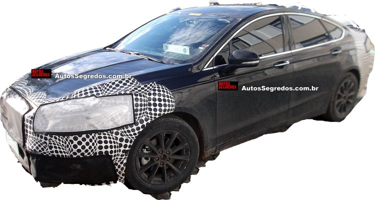 2017 Ford Fusion (facelift) front three quarter spotted testing in Brazil