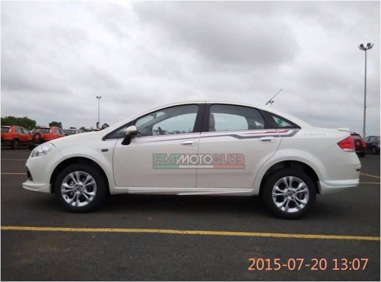 Fiat Linea Elegante side spied