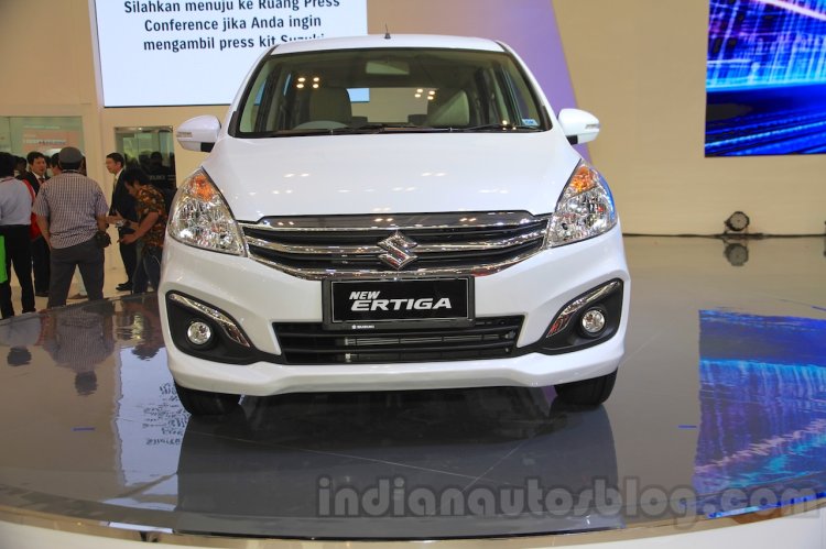 2015 Suzuki Ertiga facelift front at the Gaikindo Indonesia International Auto Show 2015