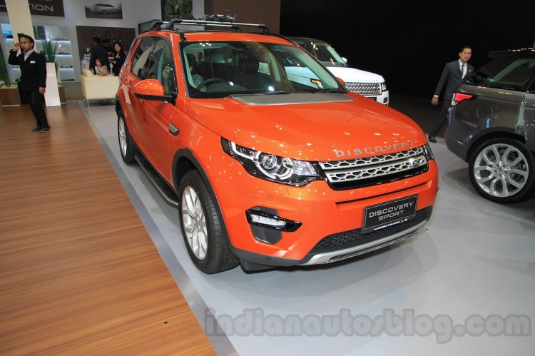 Land Rover Discovery Sport at the 2015 Gaikindo Indonesia International Motor Show (2015 GIIAS)