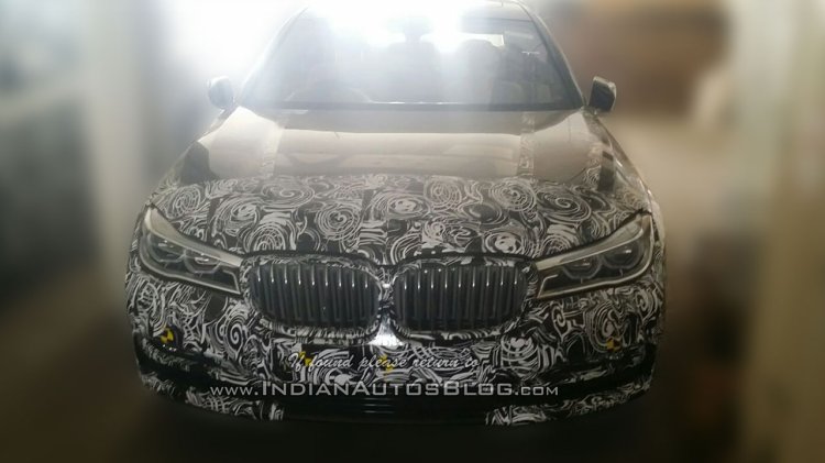 2016 BMW 7 Series front India spied