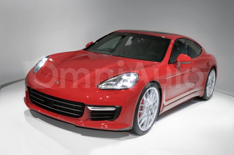 2017 Porsche Panamera rendered front three quarters