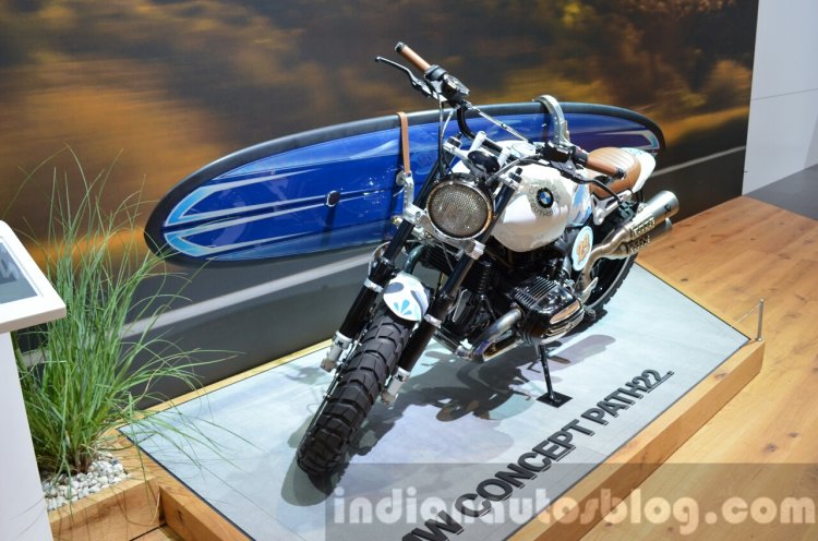 BMW Concept Path 22 front at IAA 2015