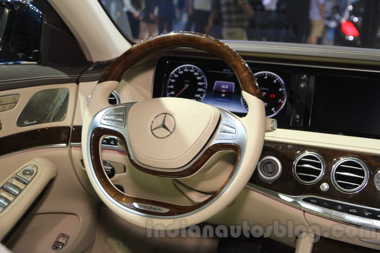 Mercedes Maybach S500 at steering the 2015 Chengdu Motor Show