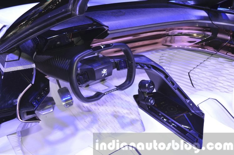 Peugeot Fractal Concept interior at IAA 2015