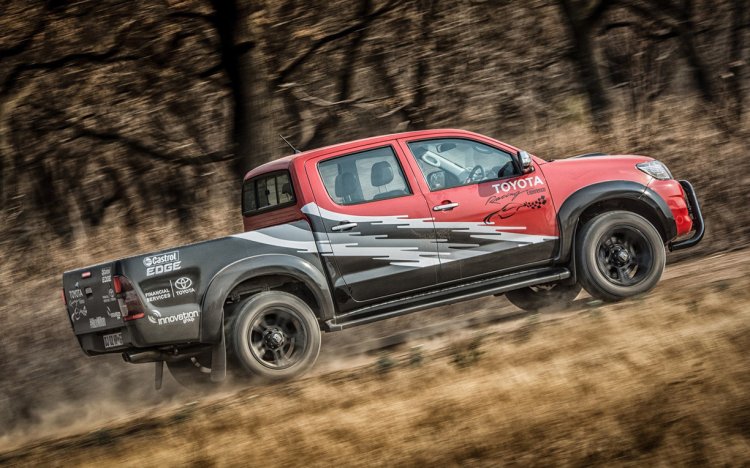 Toyota Hilux Racing Experience - Toyota Hilux with a Lexus V8 engine