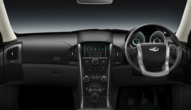 2015 Mahindra XUV500 dashboard launched in South Africa