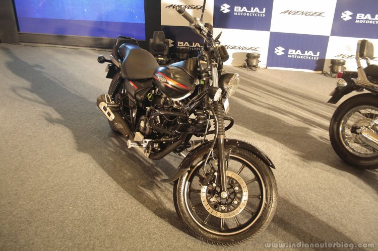 2016 Bajaj Avenger 220 Street alloy wheel launched