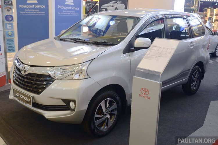 2016 Toyota Avanza front quarter snapped in Malaysia