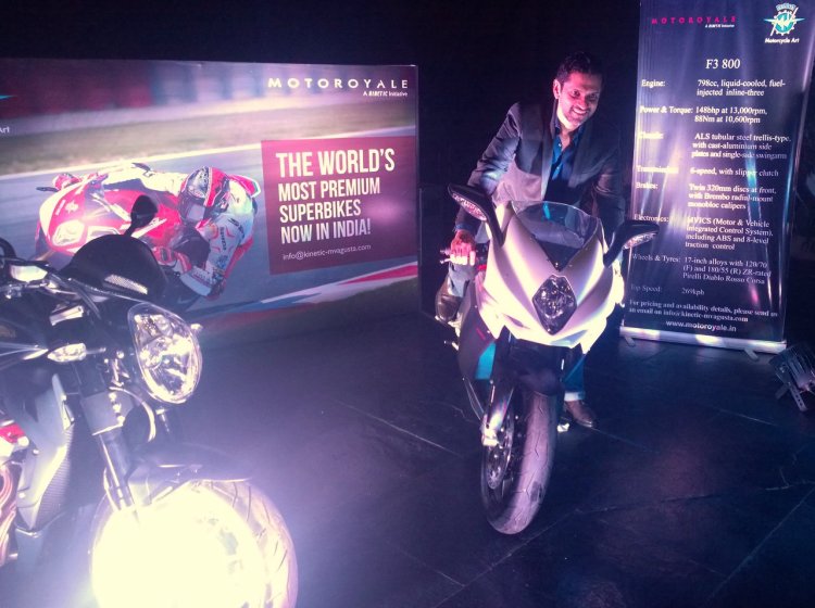 Ajinkya Firodia unveils MV Agusta F3 800 in Pune