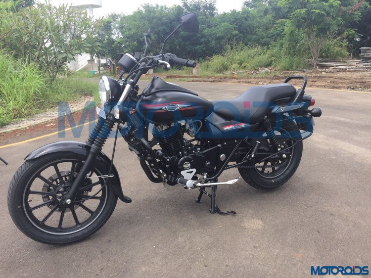 Bajaj Avenger 220 Street spied