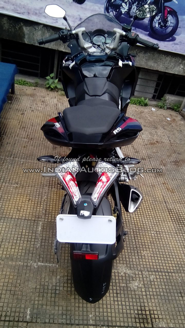 Bajaj Pulsar RS200 Demon Black rear (Fear the Black)