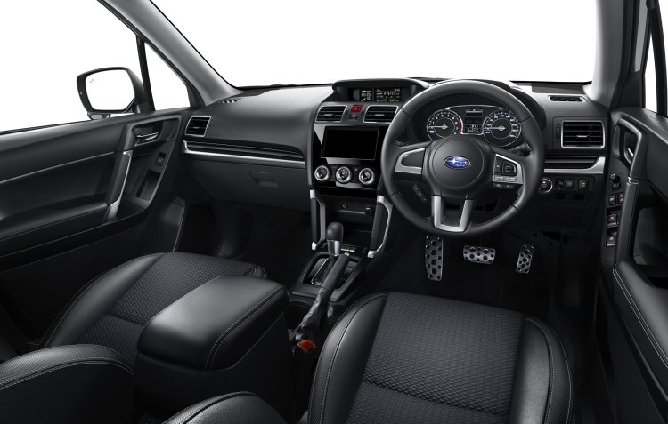 Subaru Forester Facelift interior cockpit official