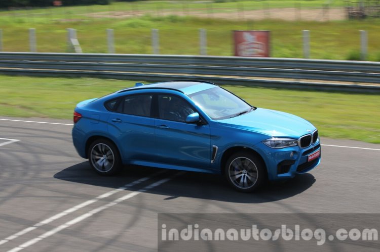 2015 BMW X6 M dynamic shot first drive review