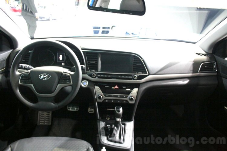 2016 Hyundai Elantra dashboard at 2015 Dubai Motor Show