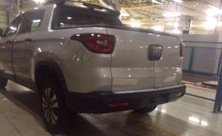 Fiat Toro rear three quarter caught undisguised at plant in Pernambuco