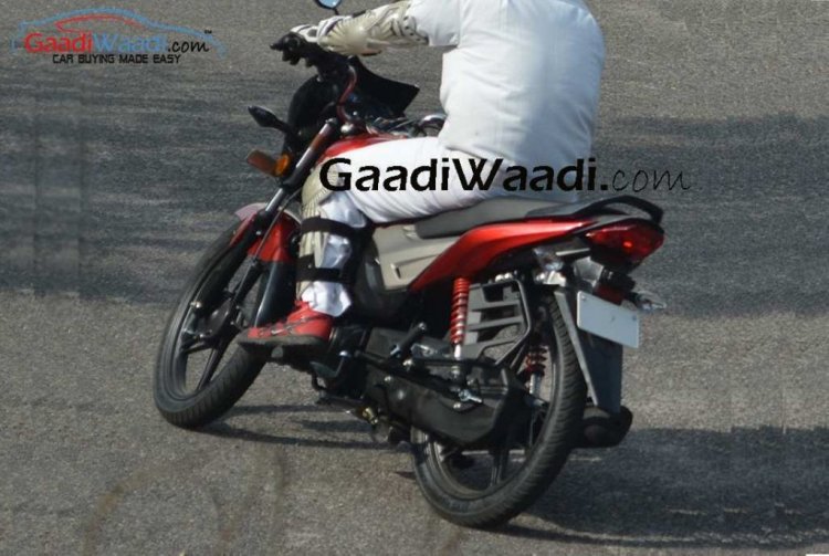 Honda CB Shine SP rear quarter spied