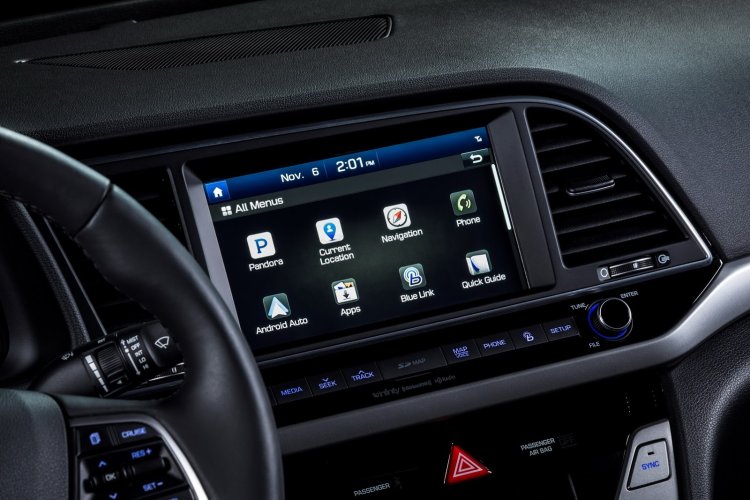US-spec 2017 Hyundai Elantra infotainment display revealed