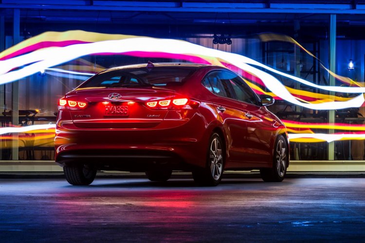 US-spec 2017 Hyundai Elantra rear quarter revealed