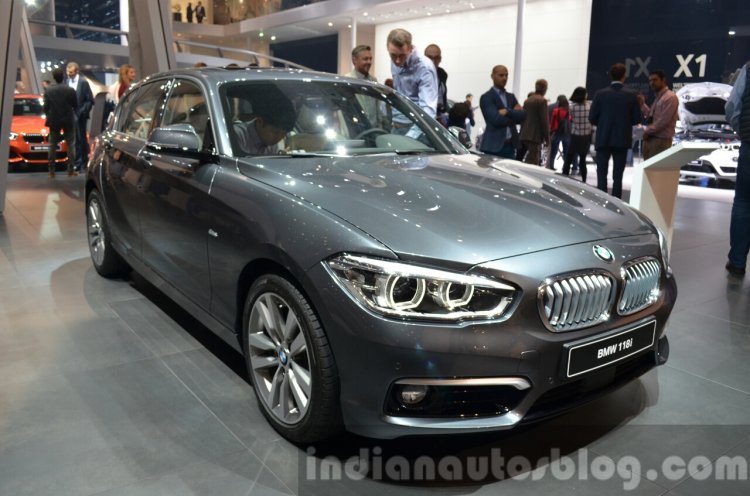 2016 BMW 1 Series front three quarters at 2015 Frankfurt Motor Show