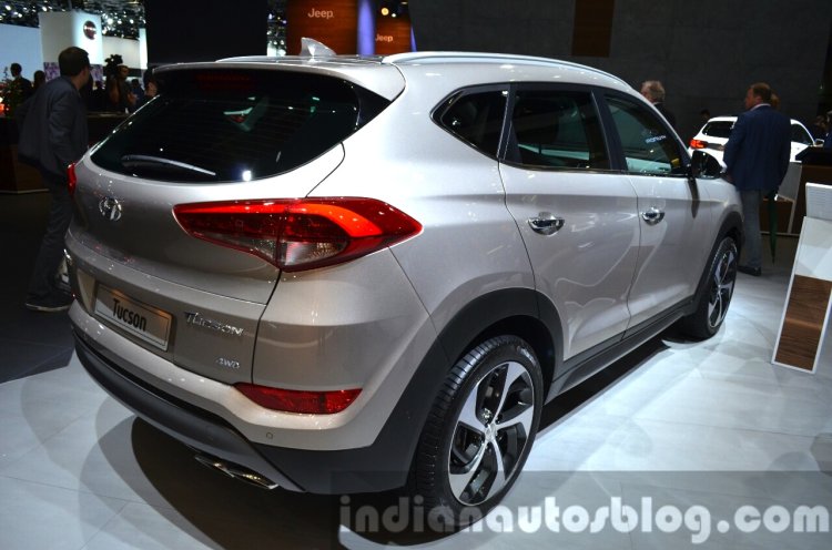 2016 Hyundai Tucson rear three quarters at 2015 Frankfurt Motor Show