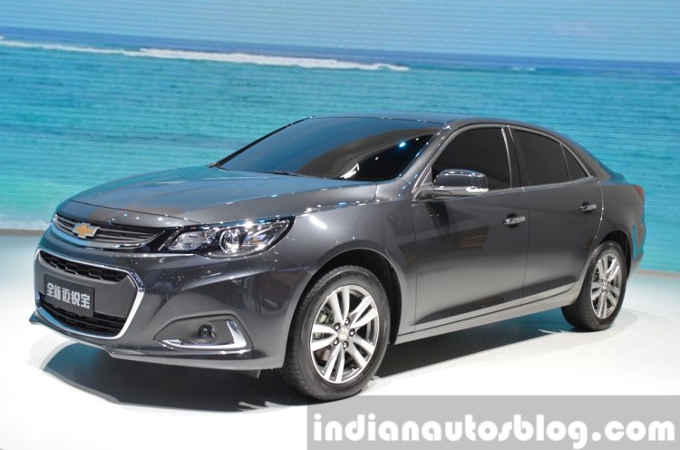 Chevrolet Malibu front three quarters left at 2015 Shanghai Auto Show