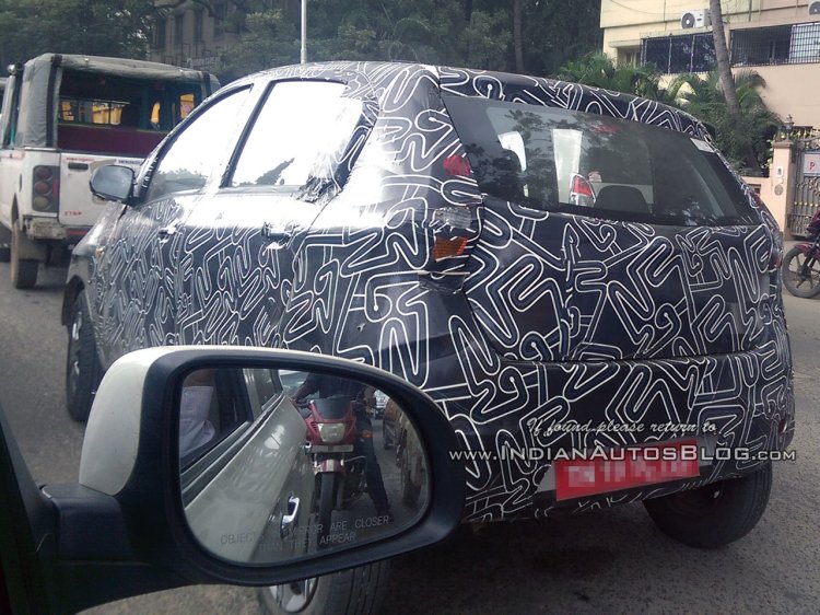 Datsun redi-Go rear production version caught testing