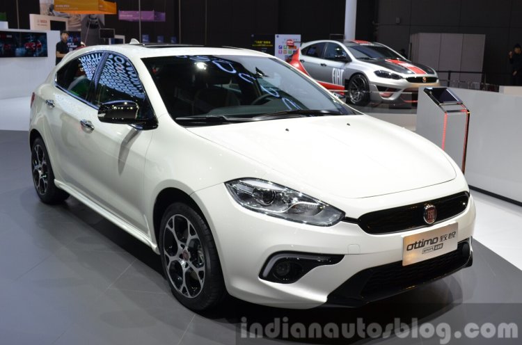 Fiat Ottimo front three quarters at 2015 Shanghai Auto Show