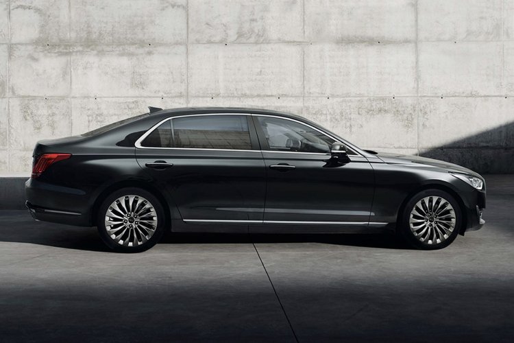 Genesis G90 (Genesis EQ900) side unveiled