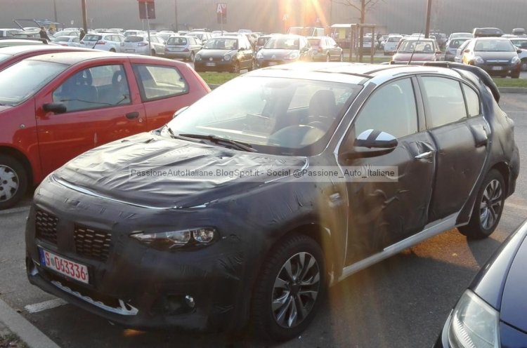 Fiat Tipo hatchback front three quarter snapped