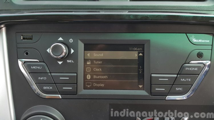 Mahindra KUV100 1.2 Petrol - First Drive Review