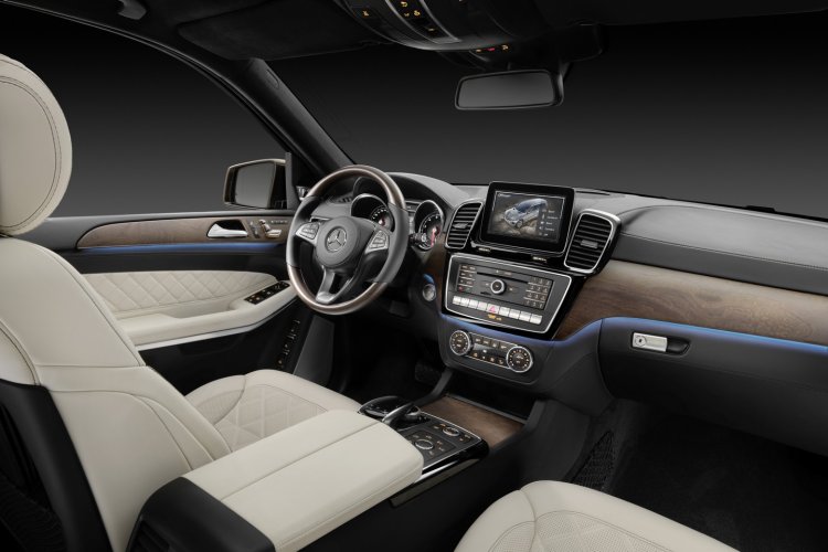 Mercedes GLS interior official image