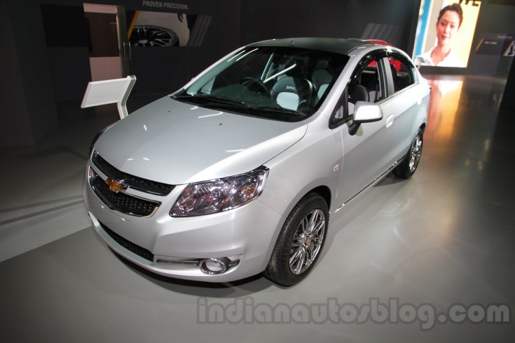 Chevrolet Sail special edition front right three quarter at 2016 Auto Expo