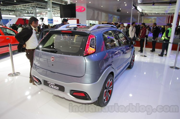 Fiat Avventura Urban Cross rear three quarters at Auto Expo 2016