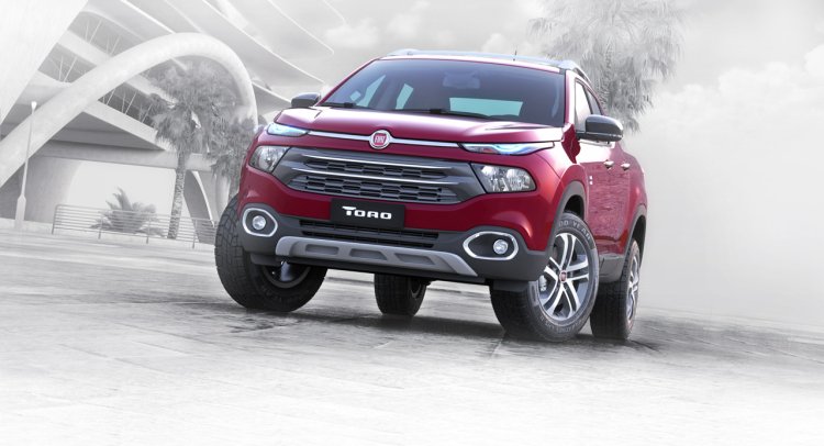 Fiat Toro front quarter launched
