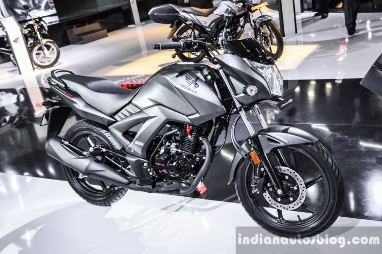 Honda CB Unicorn 160 Matt Grey front quarter at Auto Expo 2016