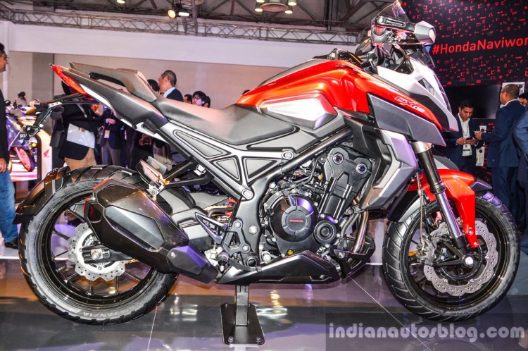Honda CX-02 Concept right side at Auto Expo 2016