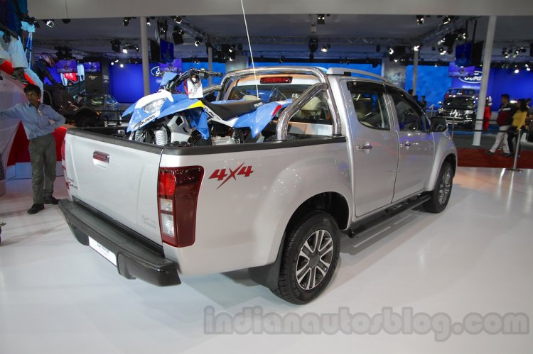 Isuzu D-Max V-Cross rear three quarter right at Auto Expo 2016