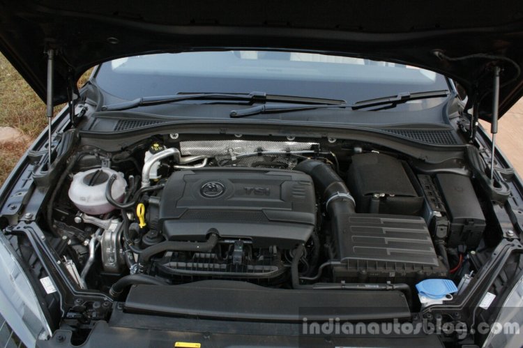 2016 Skoda Superb Laurin & Klement engine bay First Drive Review