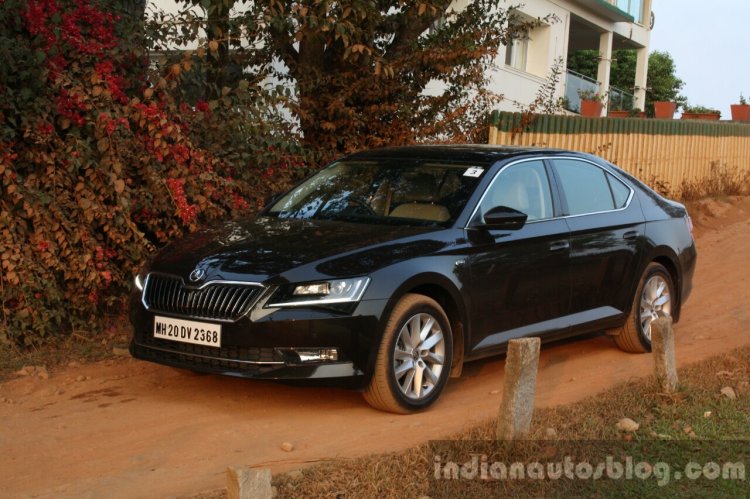 2016 Skoda Superb Laurin & Klement front three quarter left First Drive Review