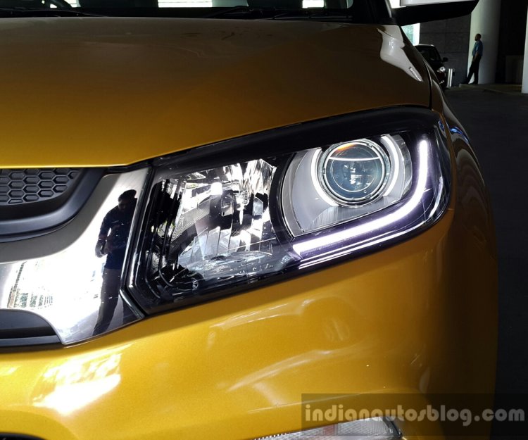 Maruti Vitara Brezza bullhorn LED DRL First Drive Review
